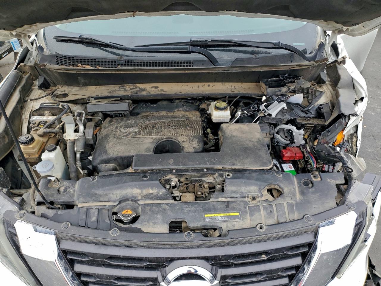 Nissan Pathfinder S Image 9