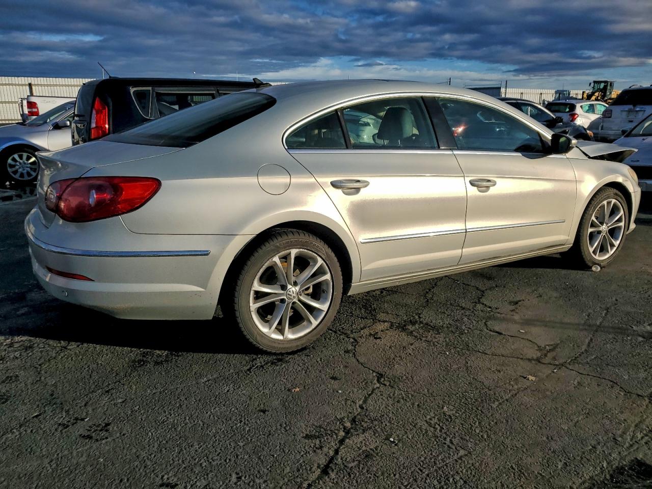 Volkswagen CC Luxury Image 5