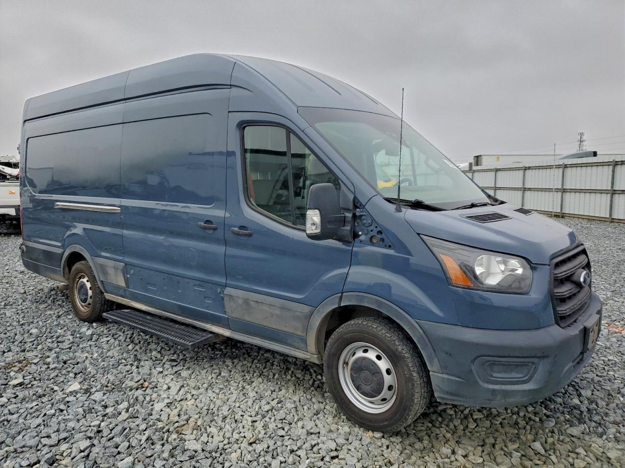 Ford Transit T-250 Image 10