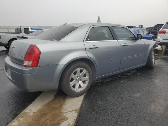 Chrysler 300 Image 2