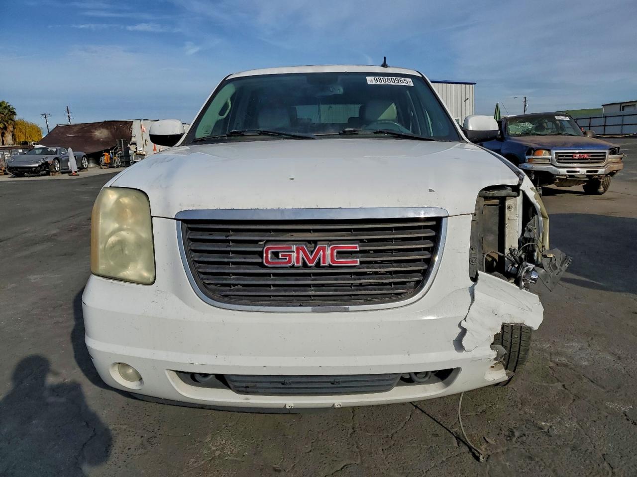 GMC Yukon Image 9
