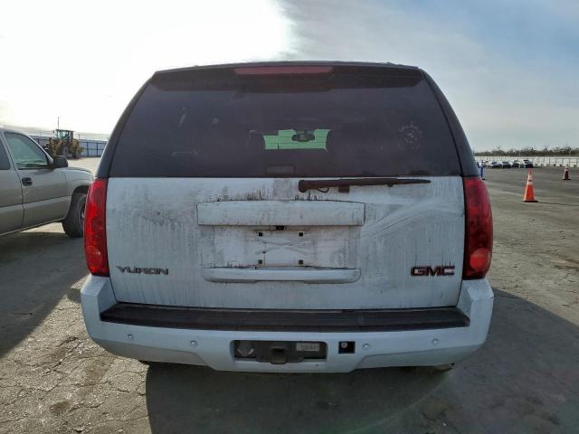 GMC Yukon Image 2
