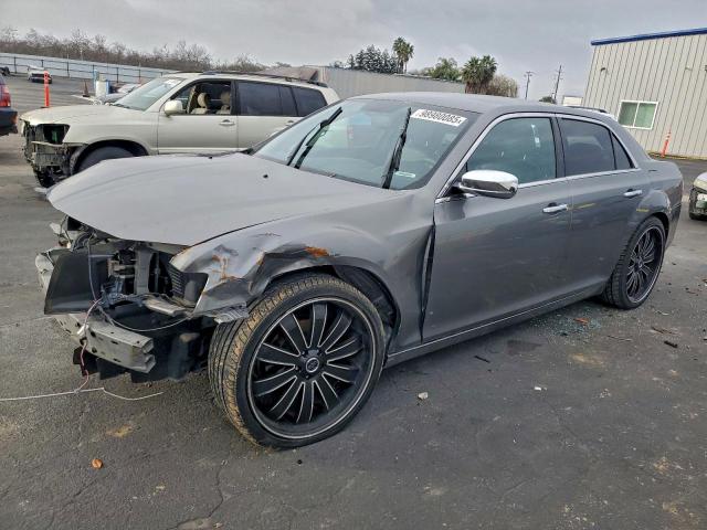  Salvage Chrysler 300
