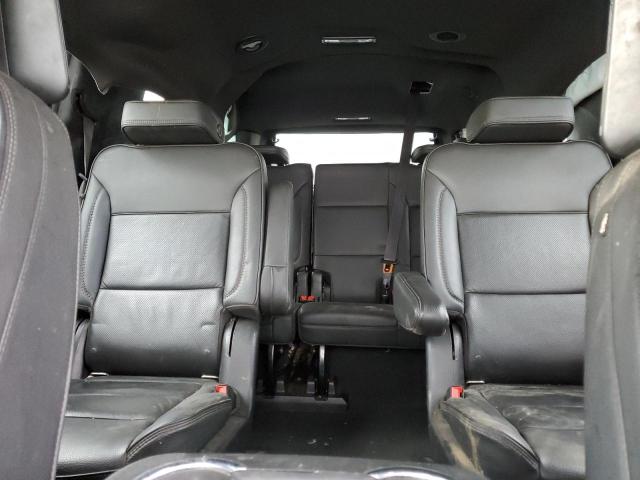 GMC Yukon Denali Image 3