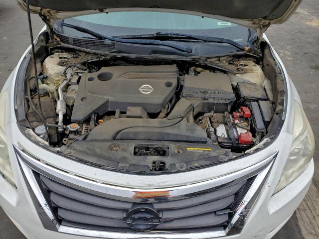 Nissan Altima 2.5 Image 8