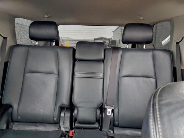 Toyota 4Runner Night Shade Image 2