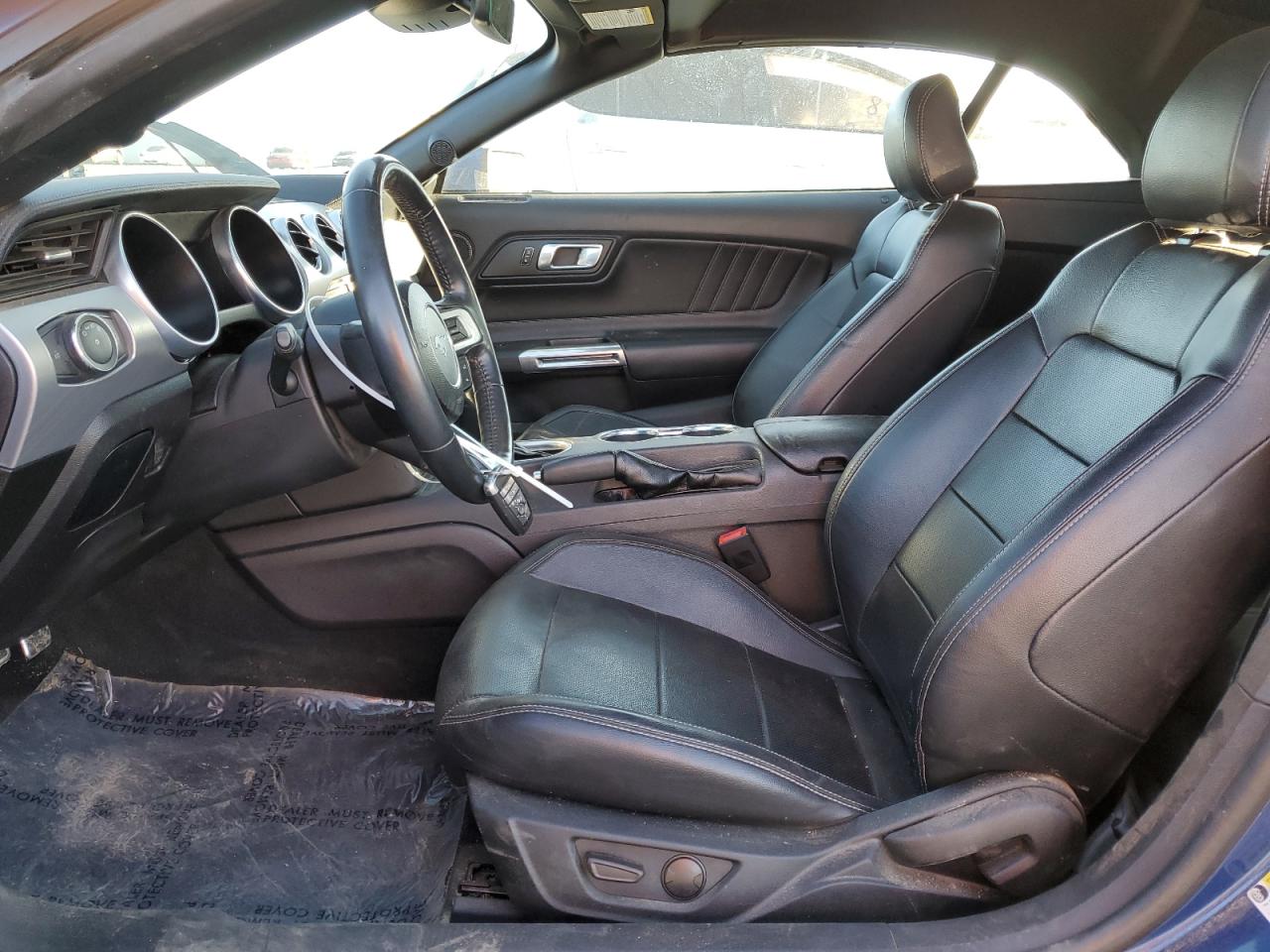 Ford Mustang Image 7