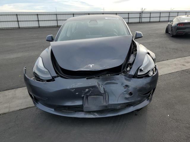 Tesla Model 3 Image 5