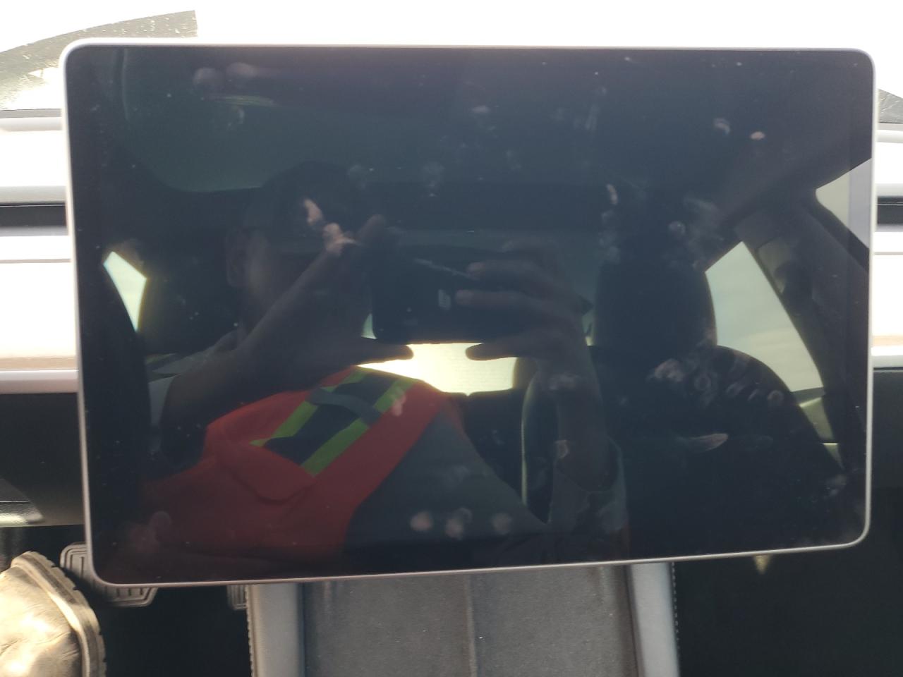 Tesla Model 3 Image 7