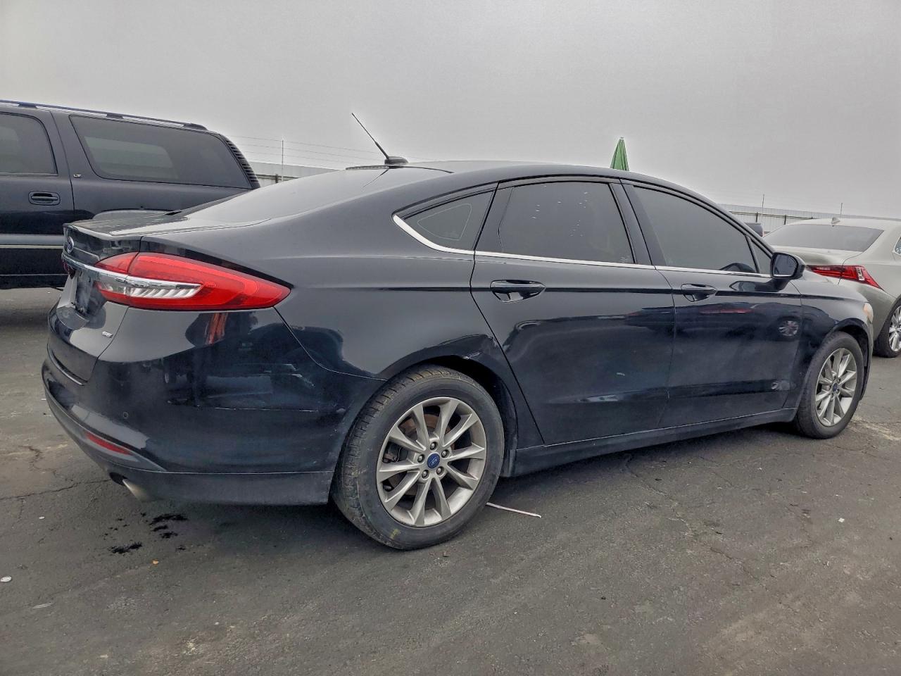 Ford Fusion Se Image 12