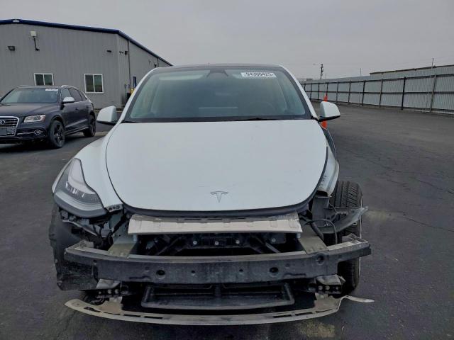 Tesla Model Y Image 7