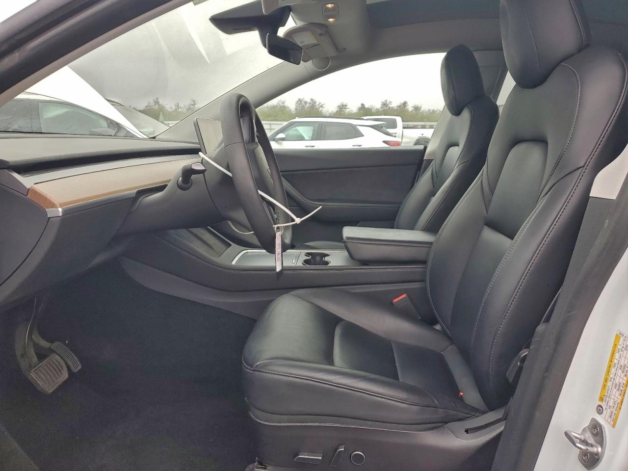 Tesla Model Y Image 11