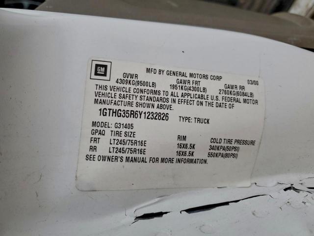 GMC Savana G3500 Image 10