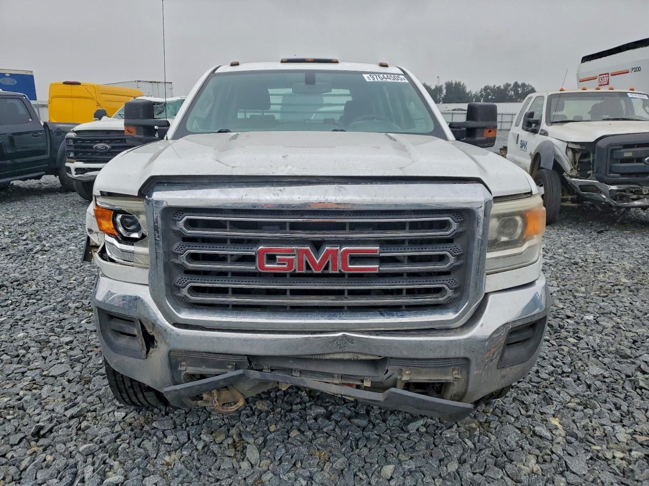 GMC Sierra K3500 Image 10