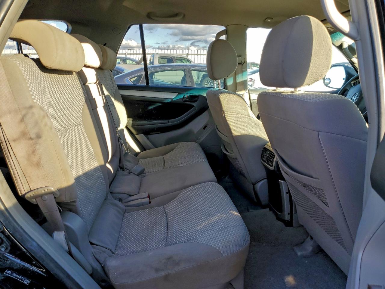 Toyota 4Runner Sr5 Image 10