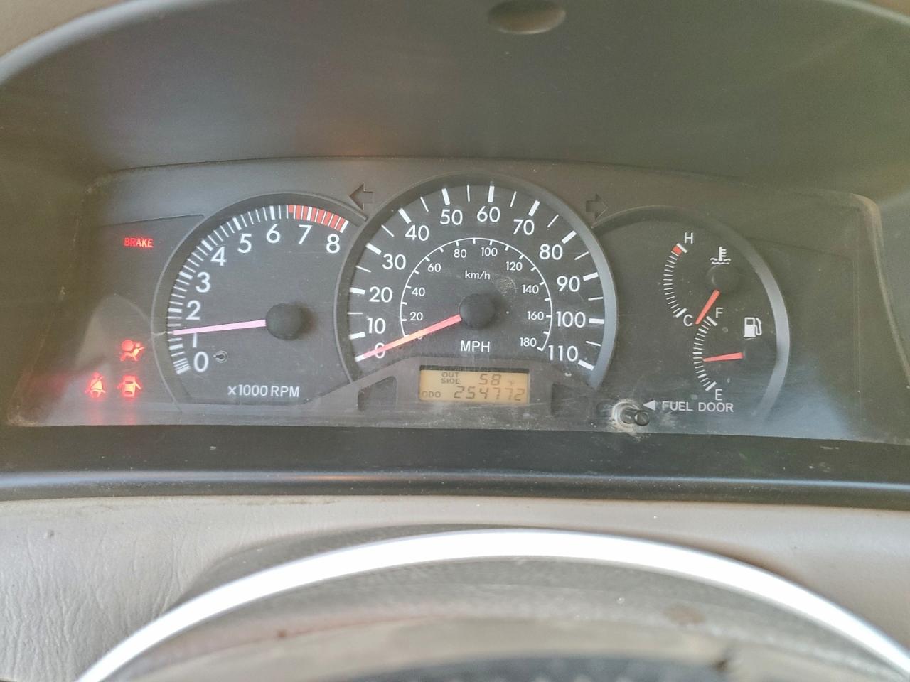 Toyota Corolla Ce Image 10