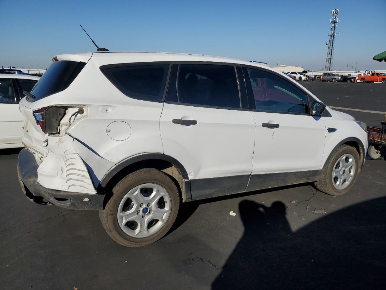 Ford Escape S Image 10