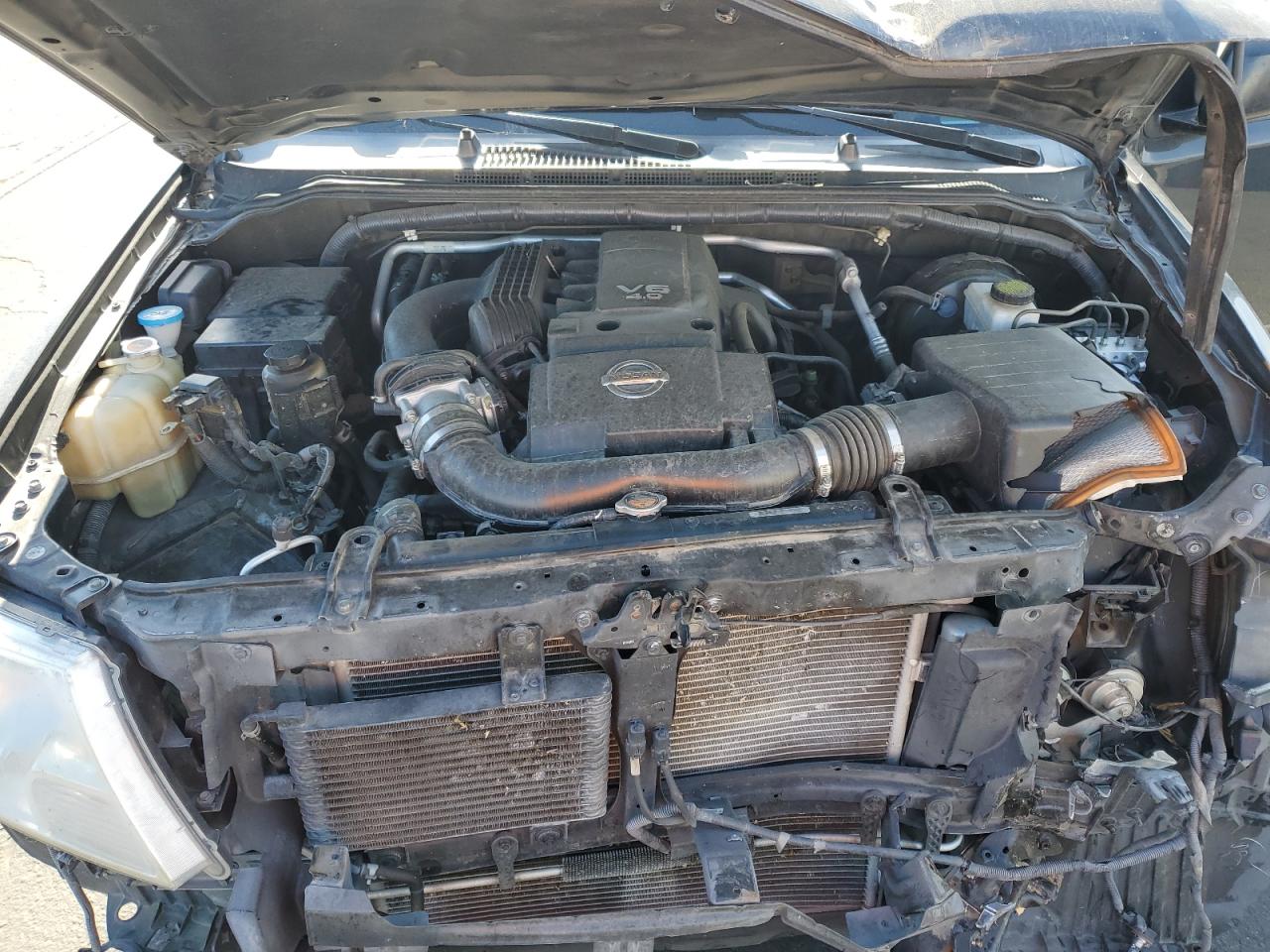 Nissan Frontier S Image 9