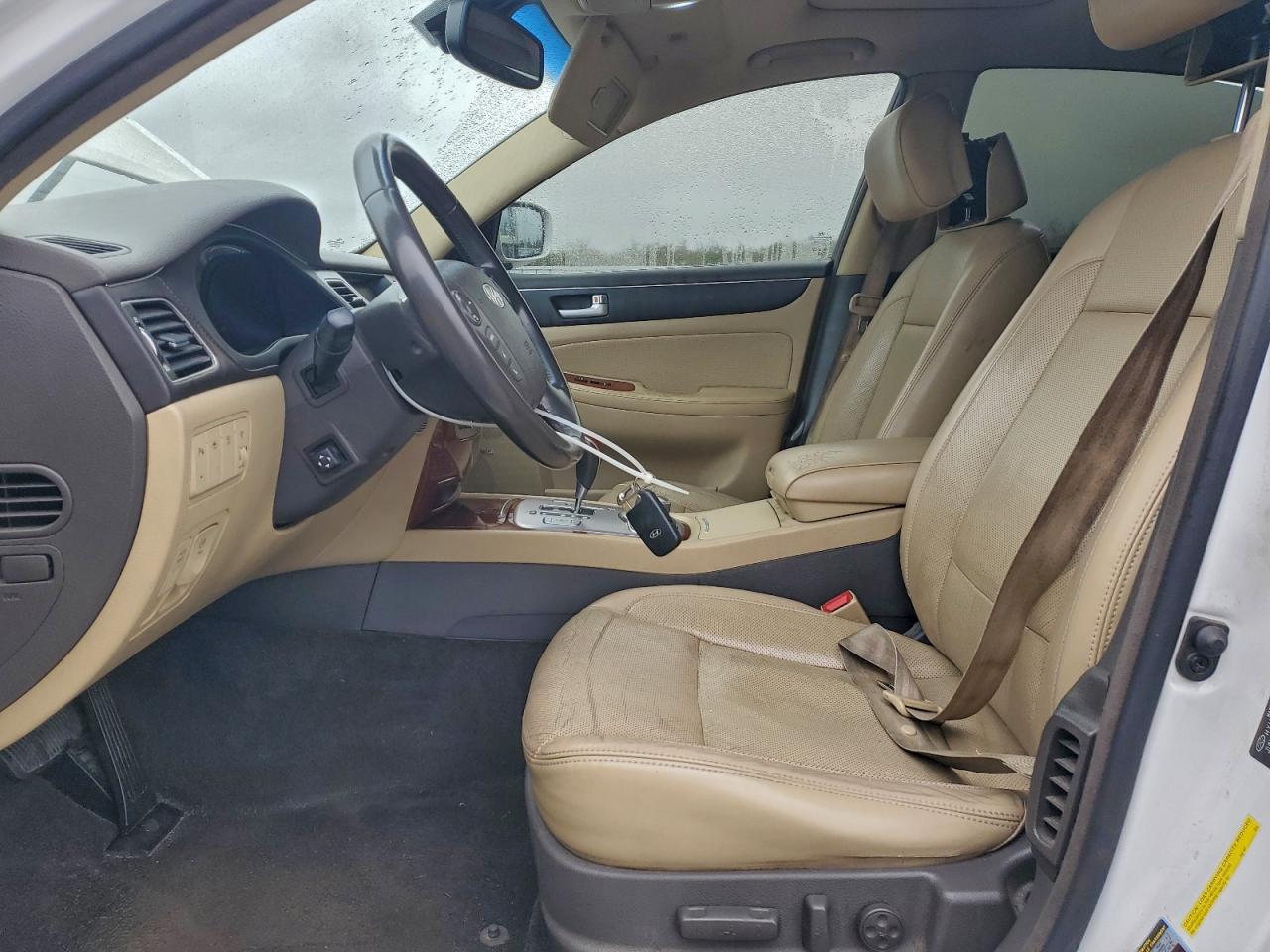 Hyundai Genesis 3.8l Image 7