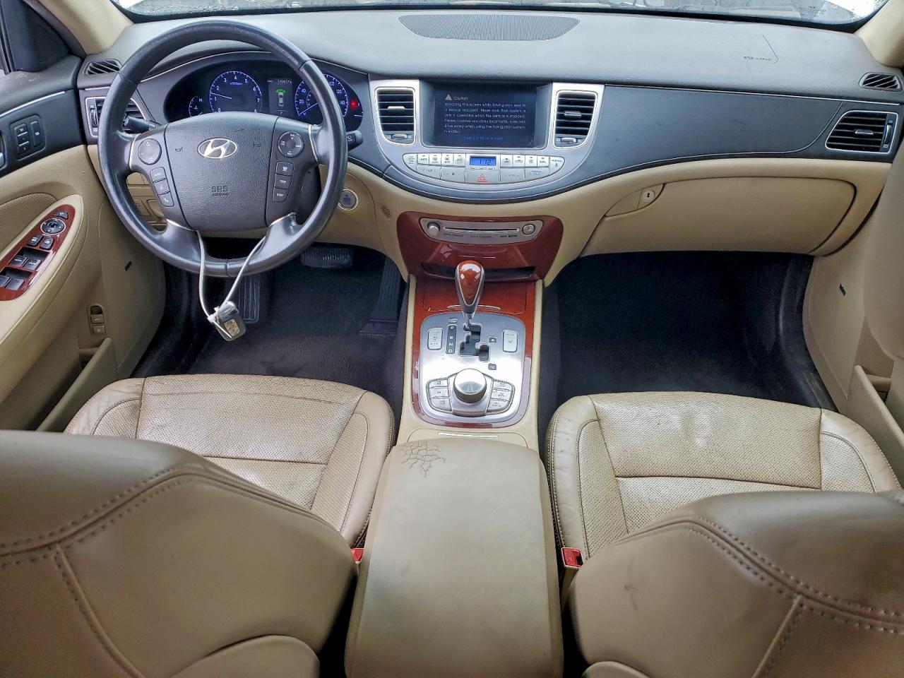 Hyundai Genesis 3.8l Image 4