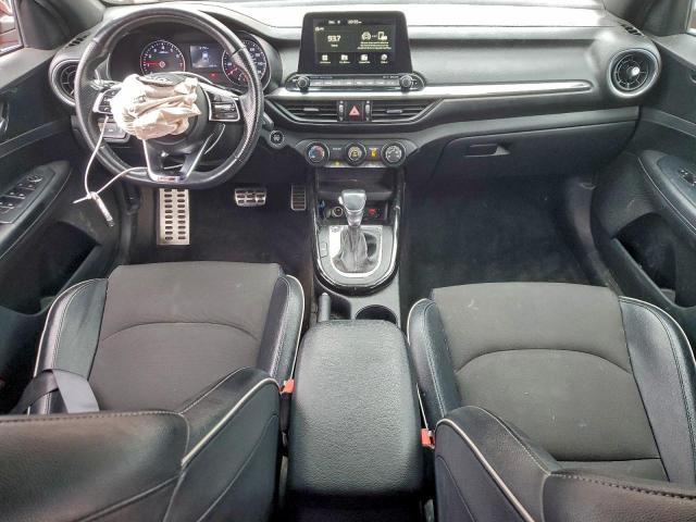 Kia Forte Gt Line Image 8