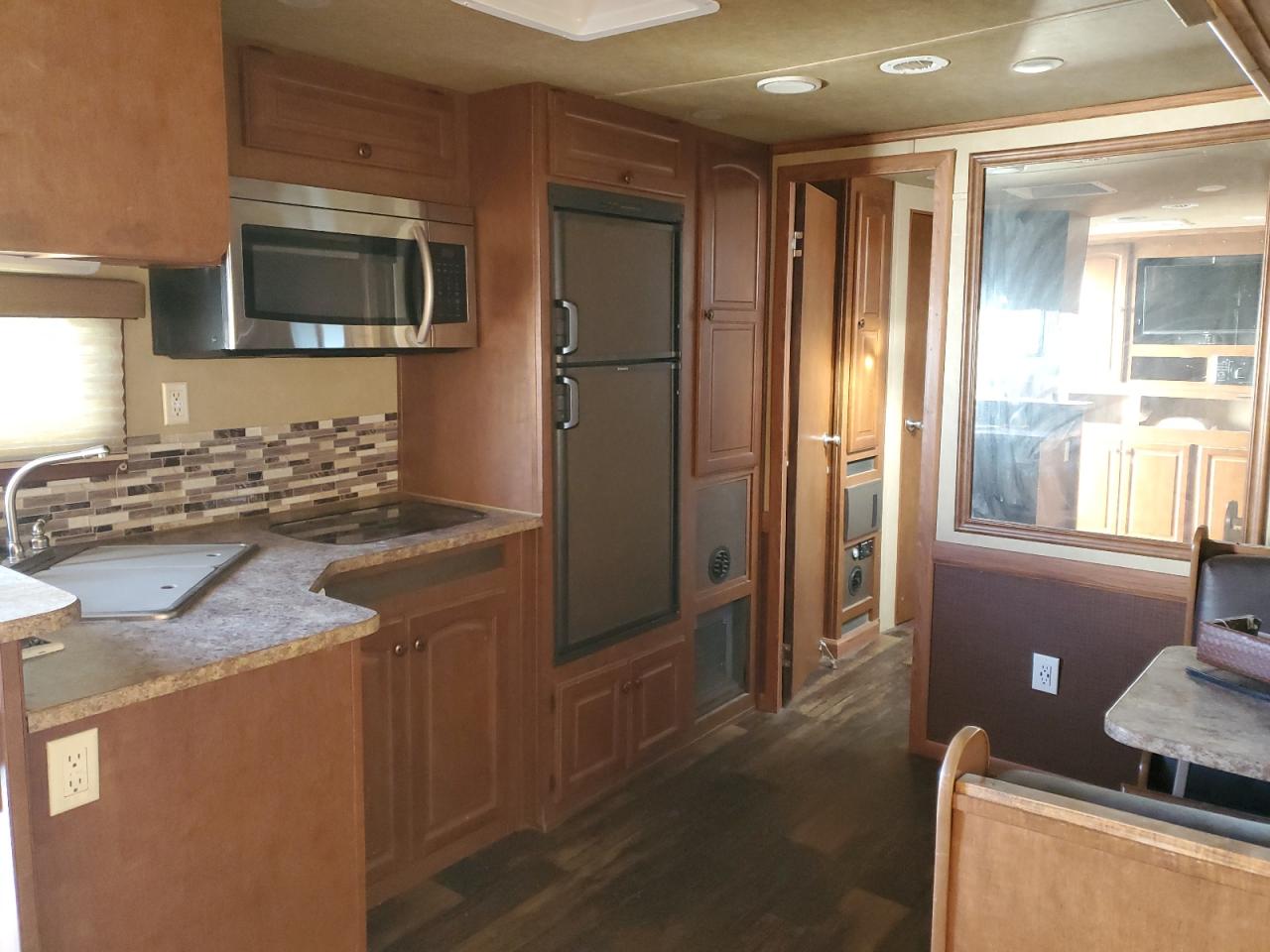 Bision Trailer Image 4