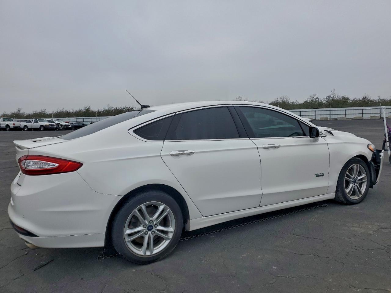 Ford Fusion Titanium Phev Image 5