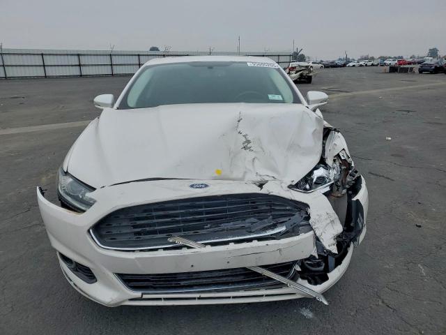 Ford Fusion Titanium Phev Image 11