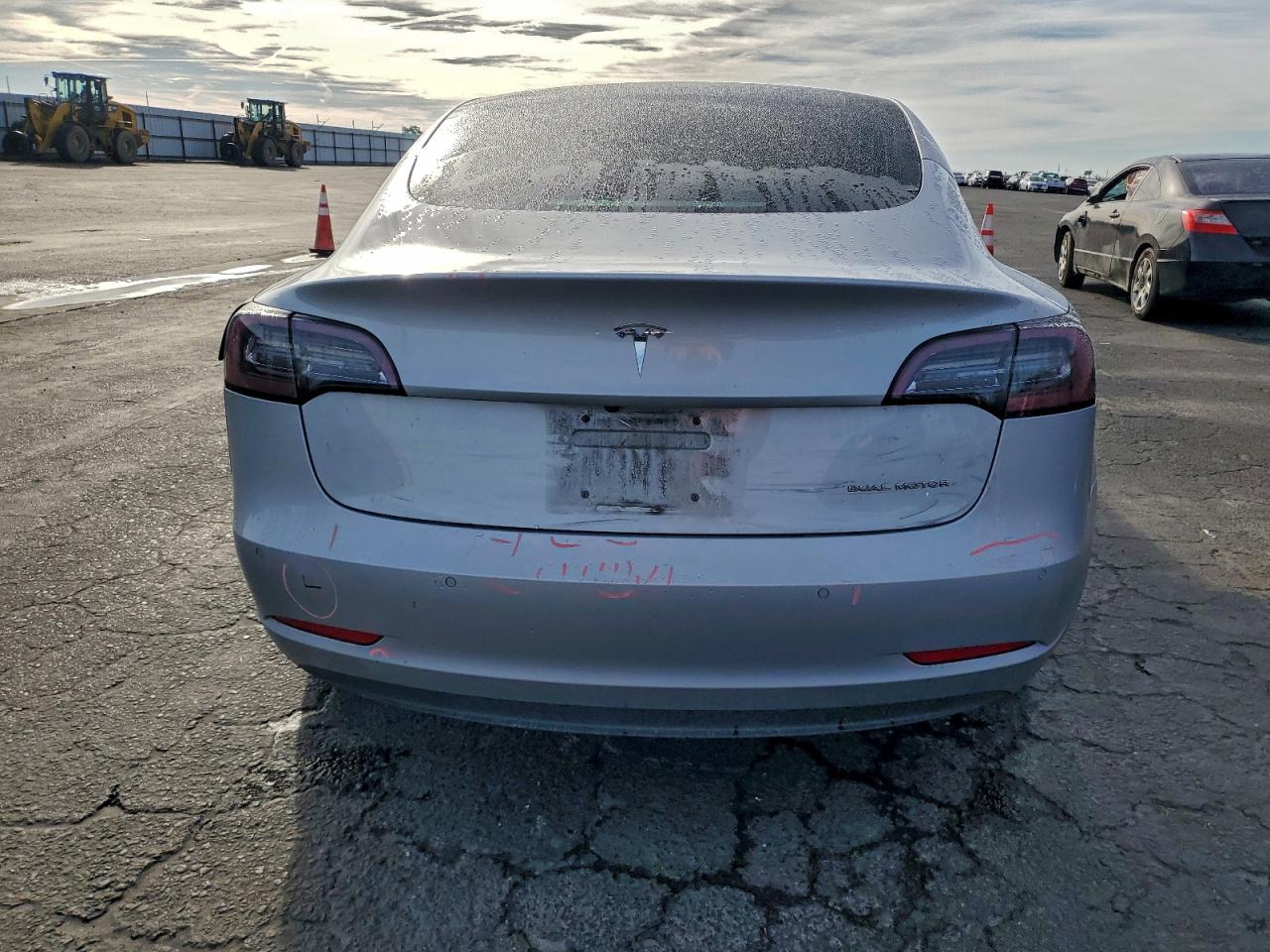 Tesla Model 3 Image 8