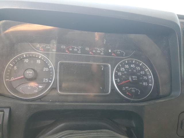 International Lt625 Image 9