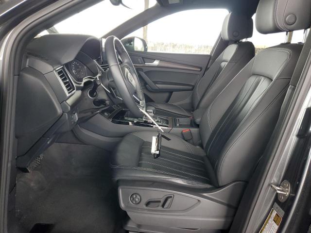 Audi Q5 Premium 45 Image 5