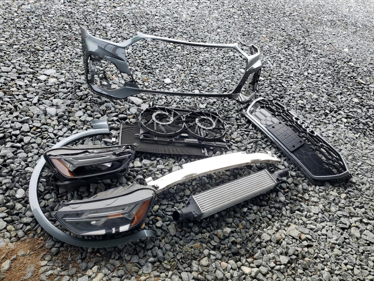 Audi Q5 Premium 45 Image 12